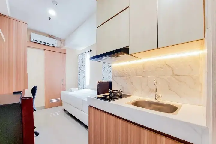 Homey And Simply Look Studio Room Apartment B Residence — фото 5