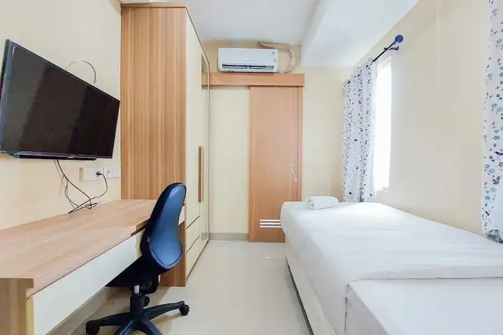 Homey And Simply Look Studio Room Apartment B Residence — фото 1