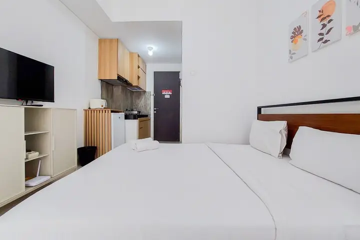 Homey And Warm Studio Room Serpong Garden Apartment — фото 1