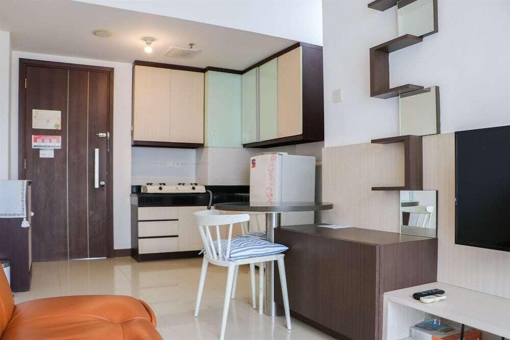 Legok: Relaxing 2Br Apartment At Scientia Residence