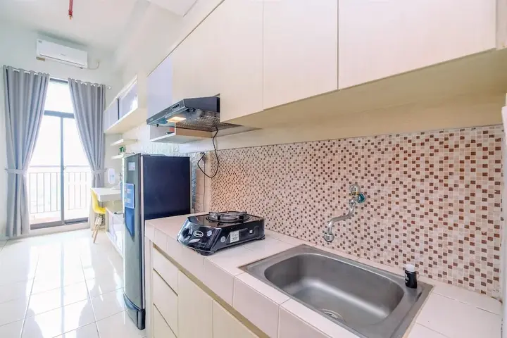 Депок: Simple And Cozy Living Studio Room Dave Apartment