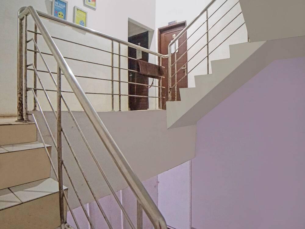 Медан: OYO 92403 Gatsu Homestay