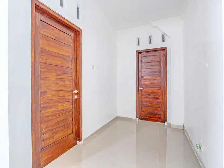 Батуретно: OYO 92166 Nirwana Inn Syariah