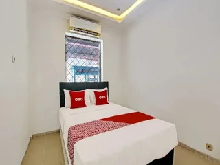 Батуретно: OYO 92166 Nirwana Inn Syariah