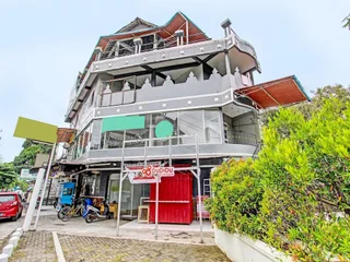 Батуретно: OYO 92166 Nirwana Inn Syariah