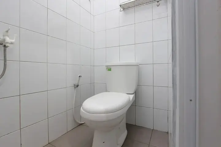 Батуретно: OYO 92166 Nirwana Inn Syariah