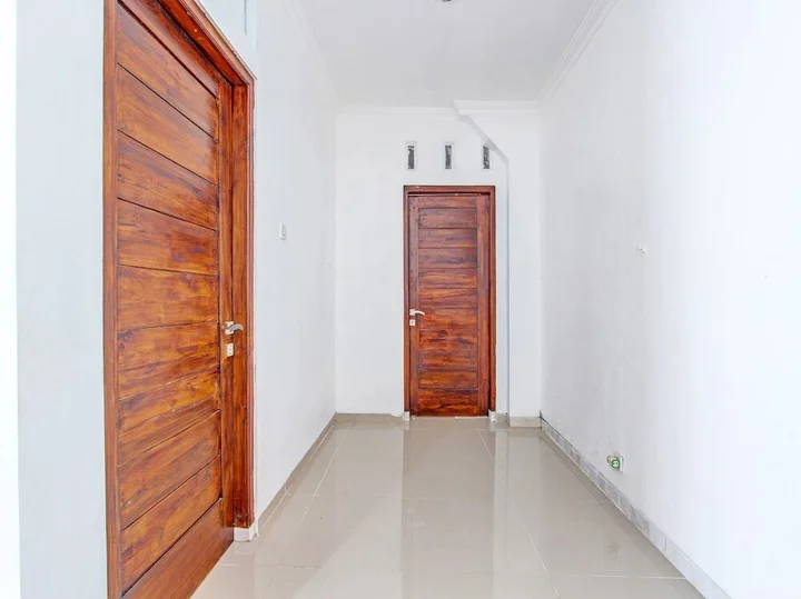 Батуретно: OYO 92166 Nirwana Inn Syariah