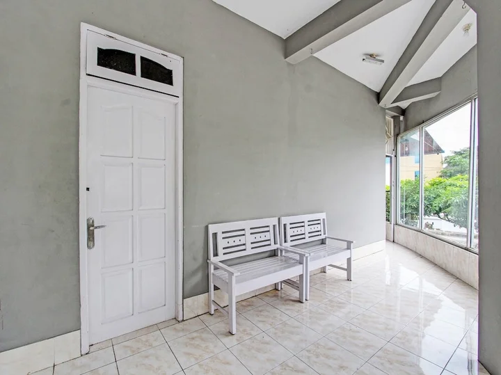 Батуретно: OYO 92166 Nirwana Inn Syariah