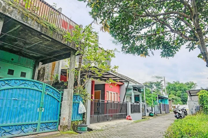 Маланг: OYO Life 92091 Citra Omah Syariah