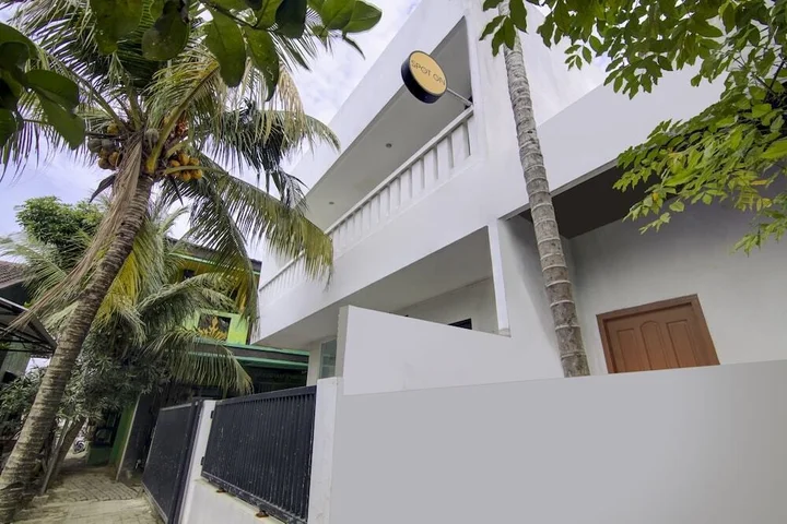 Тангеранг: OYO Life 90152 Garuda Bima Residence Syariah