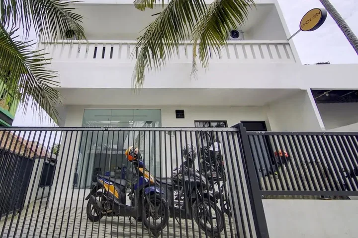 Тангеранг: OYO Life 90152 Garuda Bima Residence Syariah
