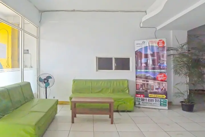 Медан: OYO 92369 Bb House Katamso