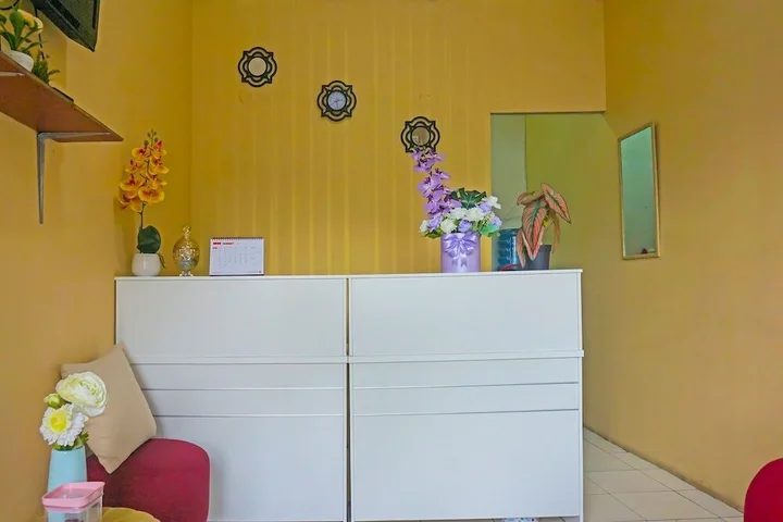 Депок: OYO 92292 Nadjla Property Cibubur Village