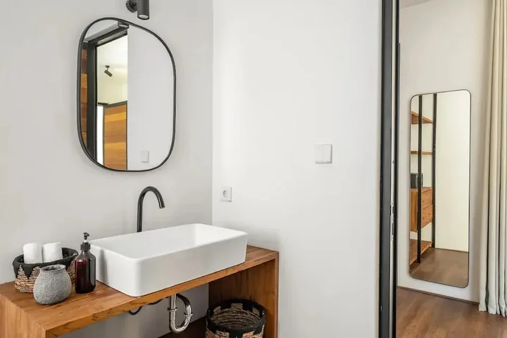 Переренан: Stylish 3BR Villa Myla By Azure