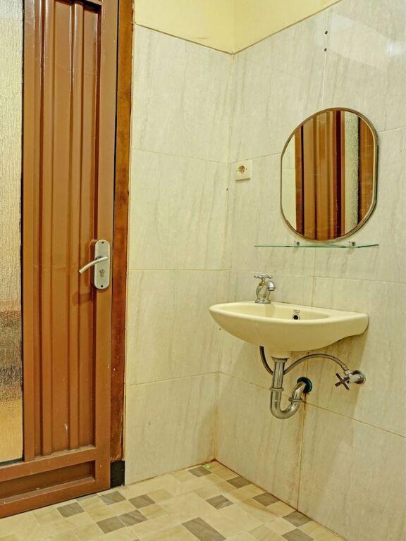 Маланг: Capital O 92228 Cozy Bromo Homestay