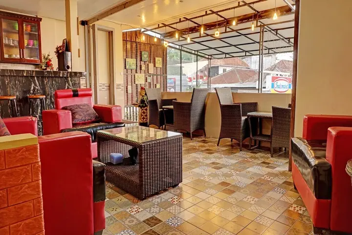 Маланг: Capital O 92228 Cozy Bromo Homestay