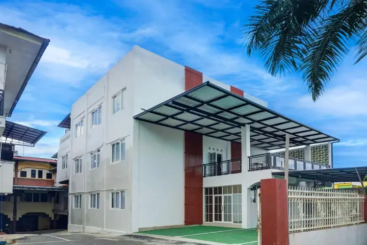 Банджанбару: Super OYO 92518 De Luna Hotel