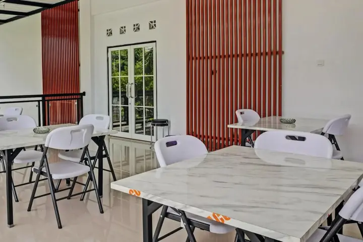 Банджанбару: Super OYO 92518 De Luna Hotel
