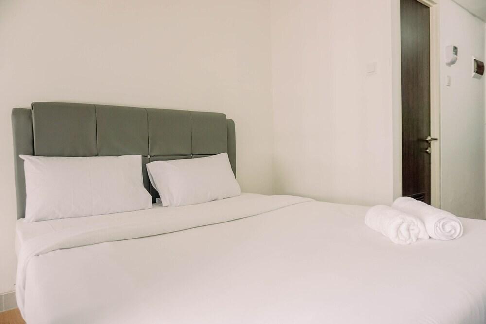 Legok: Minimalist And Best Deal Studio At Serpong Garden Apartment