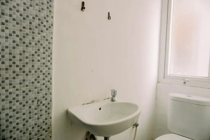 Тангеранг: Cozy Stay Studio No Kitchen Apartment At Aeropolis Residence