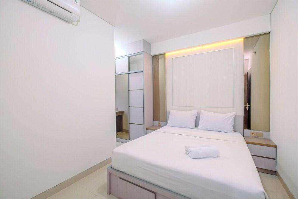 Best Deal And Modern 2Br At Transpark Cibubur Apartment — фото 2
