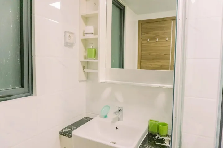 Legok: Comfort And Modern Look 3Br Sky House Bsd Apartment
