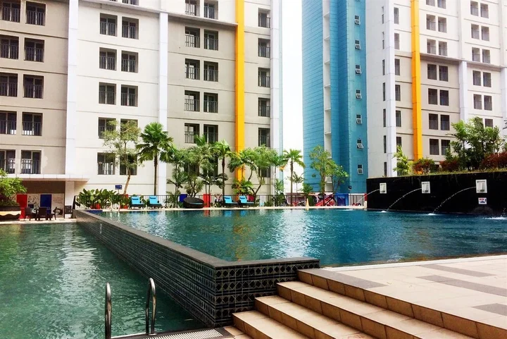Legok: Simply Look Studio Room At 11St Floor Paramount Skyline Apartment