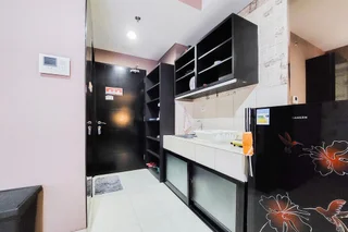 Legok: Simply Look Studio Room At 11St Floor Paramount Skyline Apartment