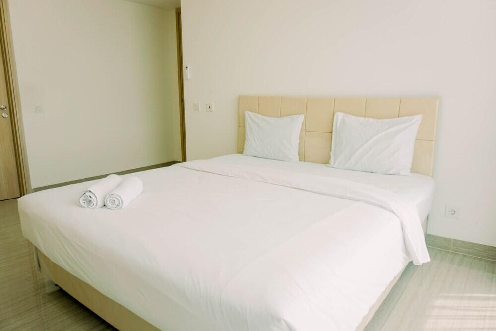 Spacious And Elegant 2Br At 35Th Floor Hillcrest House Apartment — фото 1