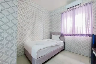 Legok: Cozy Stay Studio At Kubikahomy Apartment