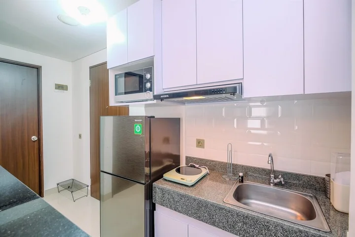Депок: Best Homey 2Br At Transpark Cibubur Apartment