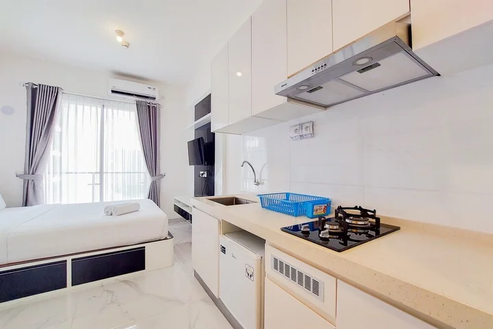 Legok: Fancy And Nice Studio At 20Th Floor Sky House Bsd Apartment