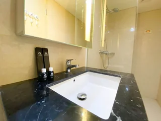 Семаранг: Nice And Elegant Studio Apartment At Warhol (W/R) Residence