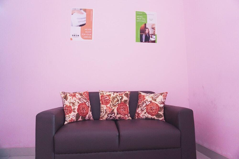 Семаранг: Penginapan-Ku