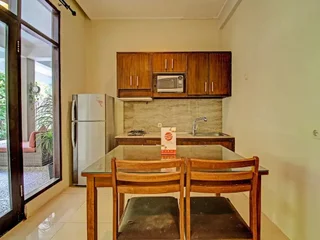 Кута: OYO 91300 Sunny Side Villa