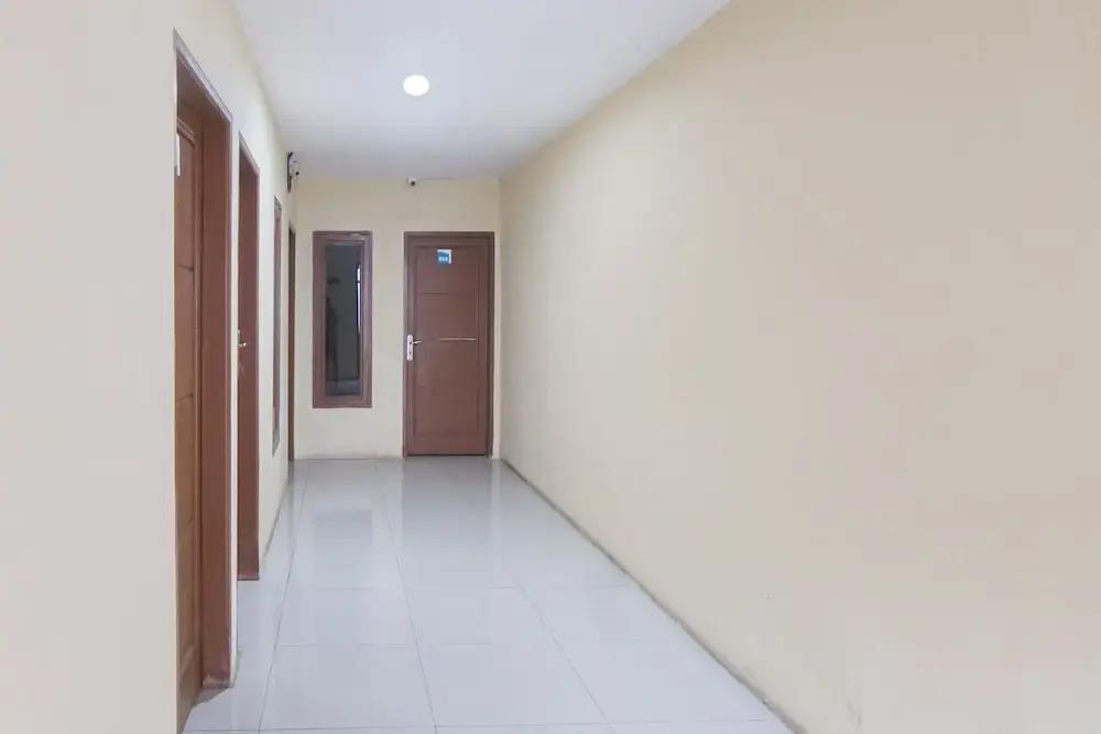 Медан: OYO 92075 Sky Residence Mawar
