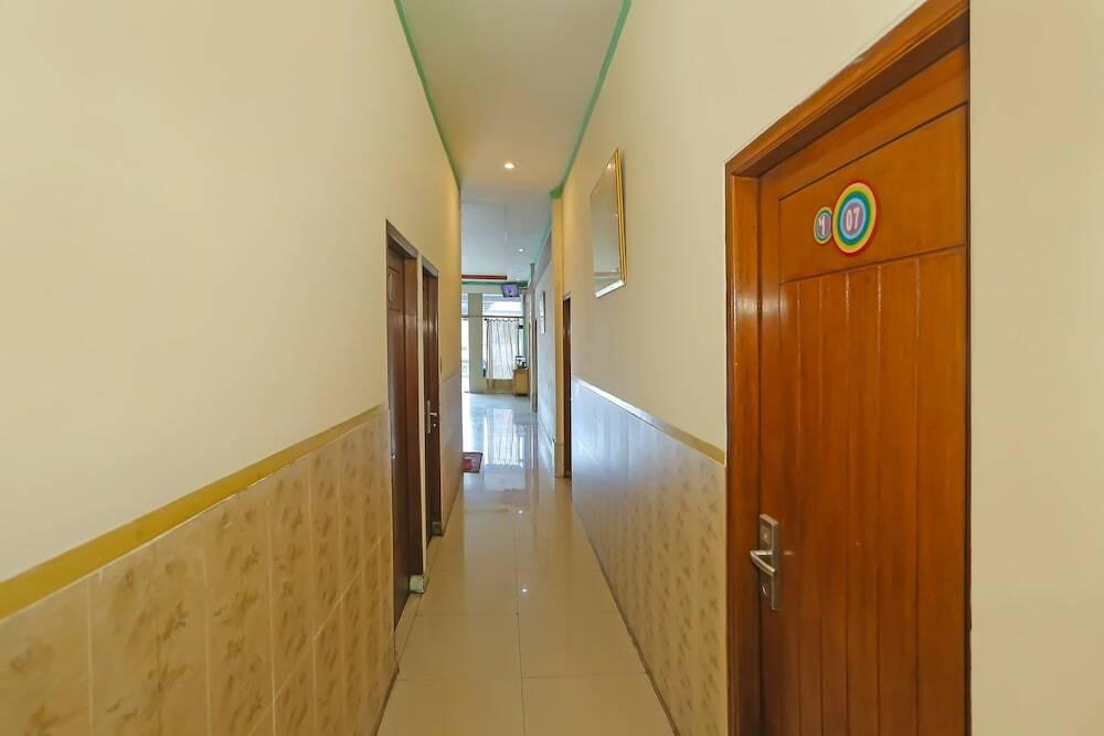 Тангеранг: OYO 92469 Hotel Sahabat