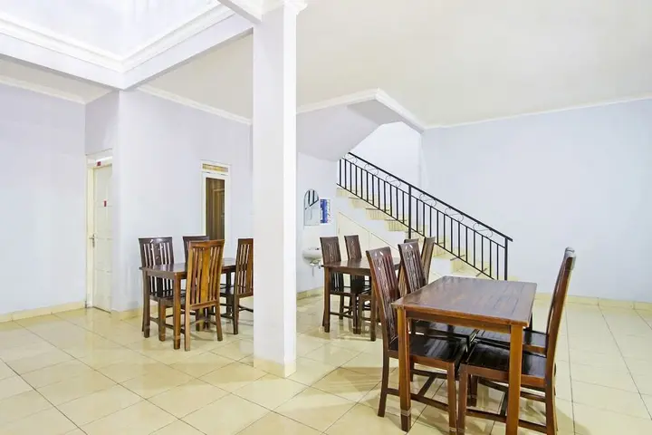 Депок: Super OYO 91315 Homestay Al Maidah