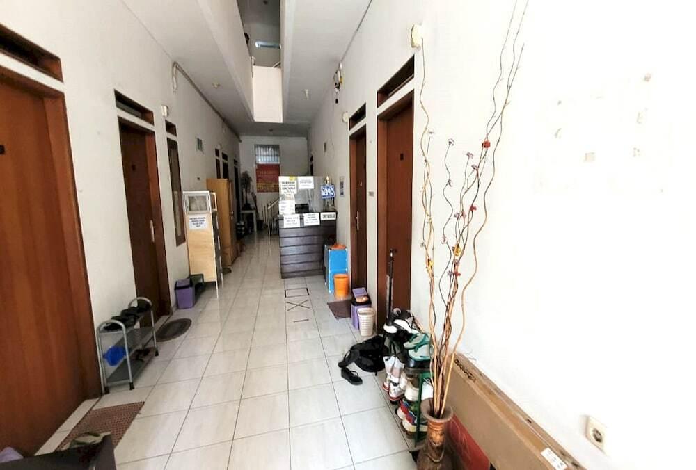Бандунг: OYO 92725 Regol Srimahi Residence