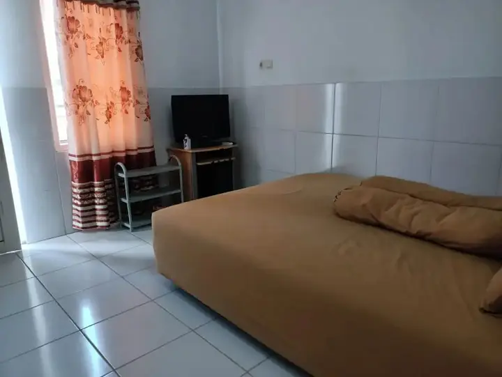 Калипуро: SPOT ON 92730 Lili Kost Syariah