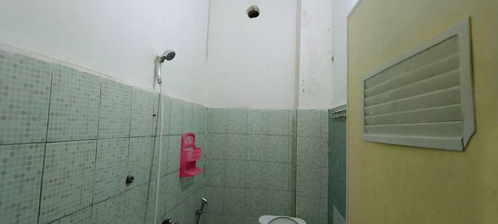 Палангкарая: OYO 92767 Losmen Griya Mulia Katingan Kuala