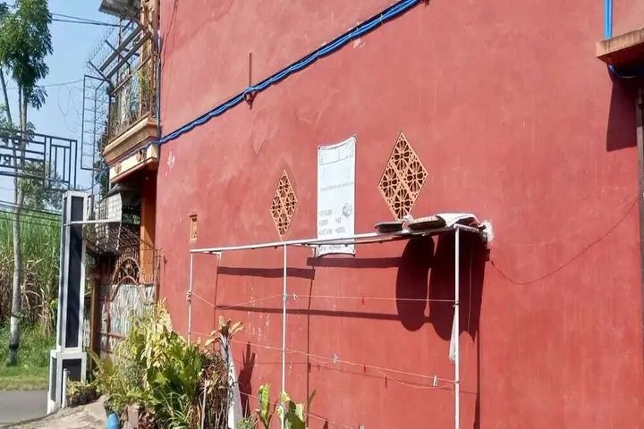 Маланг: SPOT ON 92743 Kost Elisabeth Syariah