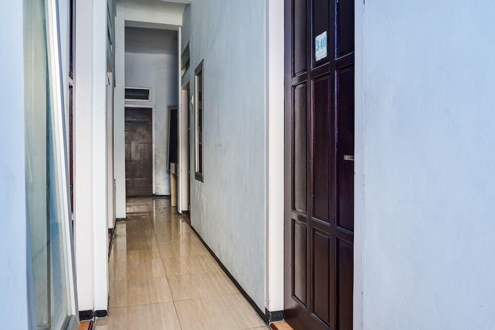 Маланг: OYO 91926 Serayu Sumbersari Homestay