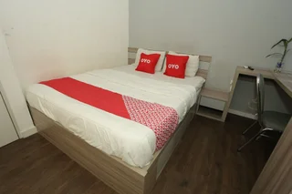 Тангеранг: OYO 92318 Elis Rooms