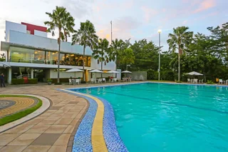 Тангеранг: Capital O 92306 Barata Inn