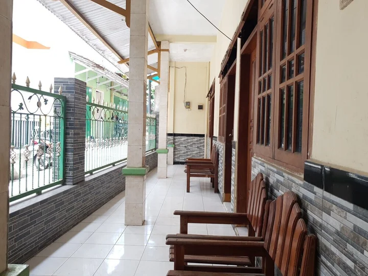 Маланг: OYO Life 92620 Syfa Kost