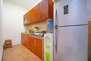 Депок: OYO 91342 Tatti Inn Syariah