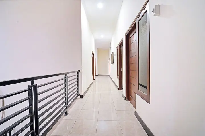 Депок: OYO 91342 Tatti Inn Syariah