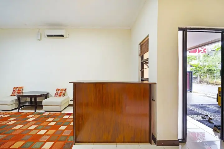 Депок: OYO 91342 Tatti Inn Syariah