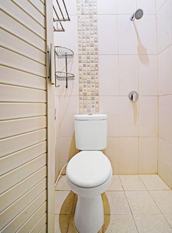 Депок: OYO 91342 Tatti Inn Syariah